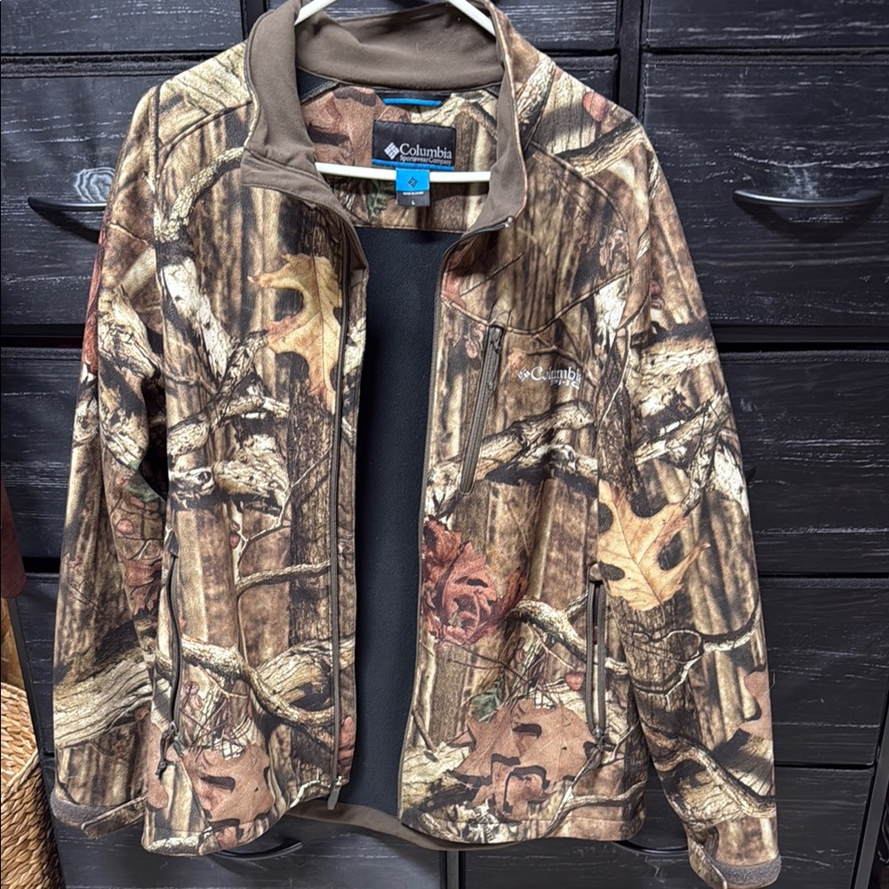 Columbia Men's Woodland Camo Performance Jacket